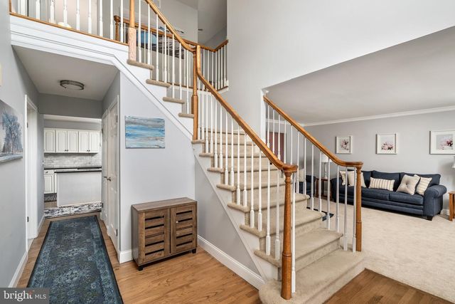 27 ANDOVER WAY, Hamilton, NJ 08610