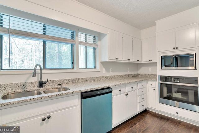 3721 Chiltern Court, Lithonia, GA 30038