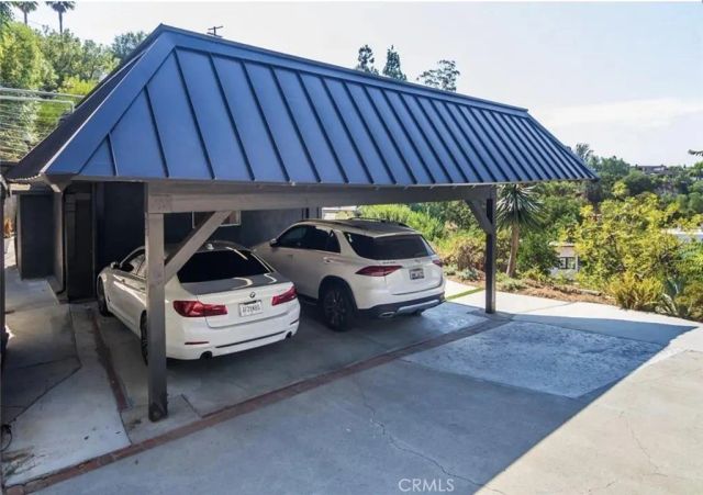 3656 Sunswept Drive, Studio City, CA 91604