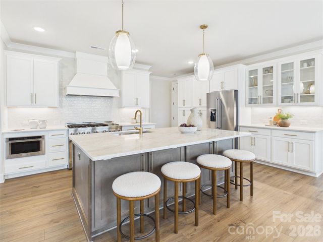 1055 Rolling Meadows Drive, Mooresville, NC 28115