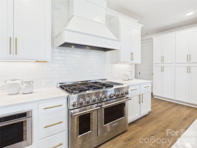 1055 Rolling Meadows Drive, Mooresville, NC 28115