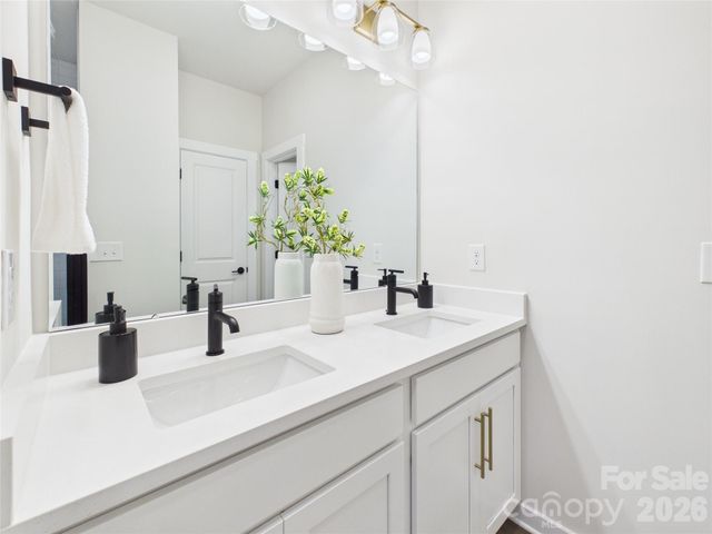 1055 Rolling Meadows Drive, Mooresville, NC 28115