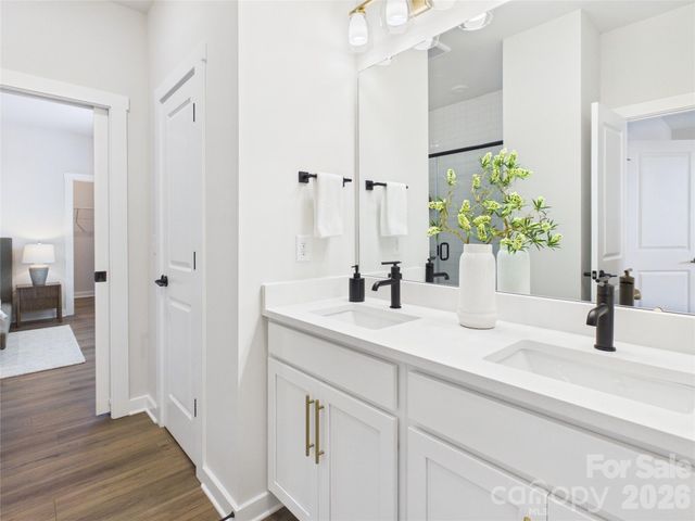 1055 Rolling Meadows Drive, Mooresville, NC 28115