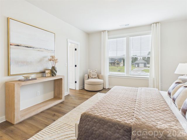1055 Rolling Meadows Drive, Mooresville, NC 28115