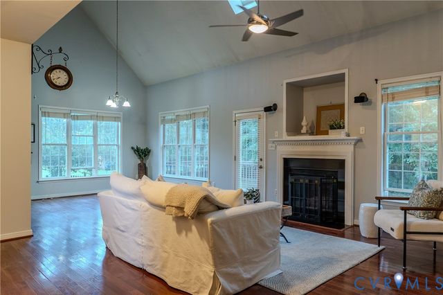 7488 Thebrix Ct, Mechanicsville, VA 23111