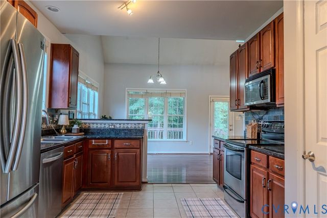 7488 Thebrix Ct, Mechanicsville, VA 23111