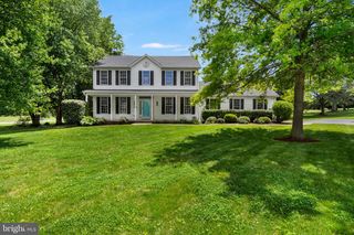 494 PLEASANT VALLEY DR, Charles Town, WV 25414
