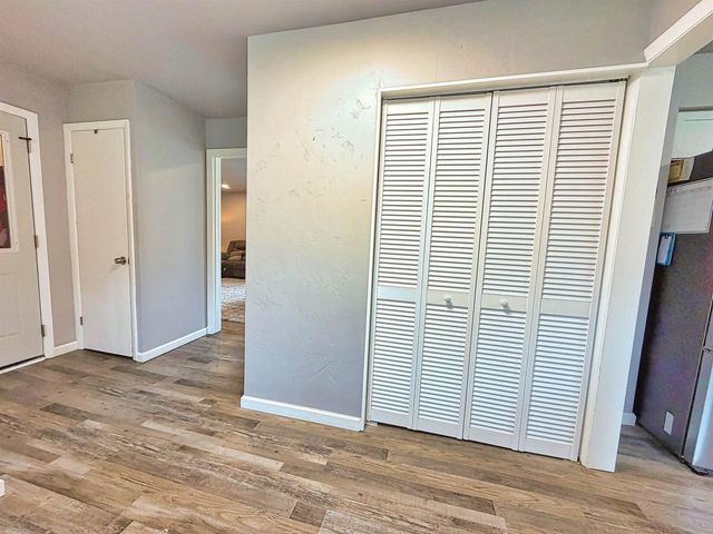 2623 OAKCREST DRIVE, Neenah, WI 54956