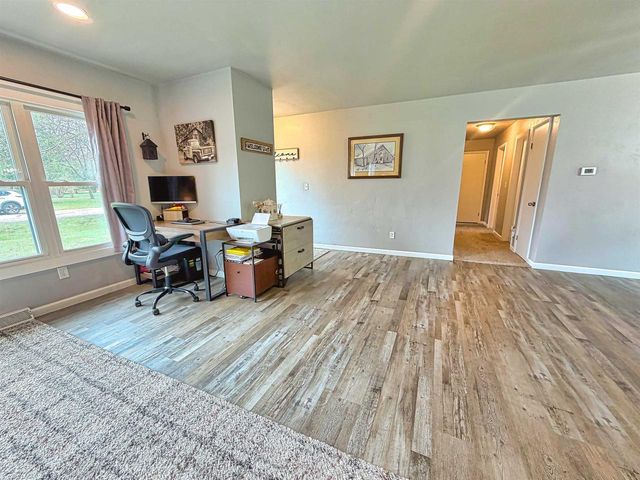 2623 OAKCREST DRIVE, Neenah, WI 54956