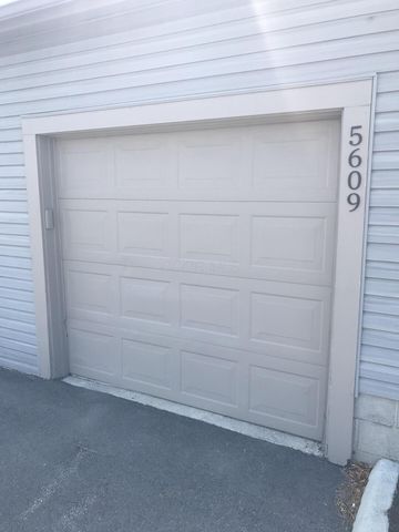 5609 Barney Lane, 40E, Columbus, OH 43235