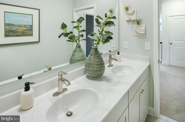 10755 BOREALIS LN, White Plains, MD 20695