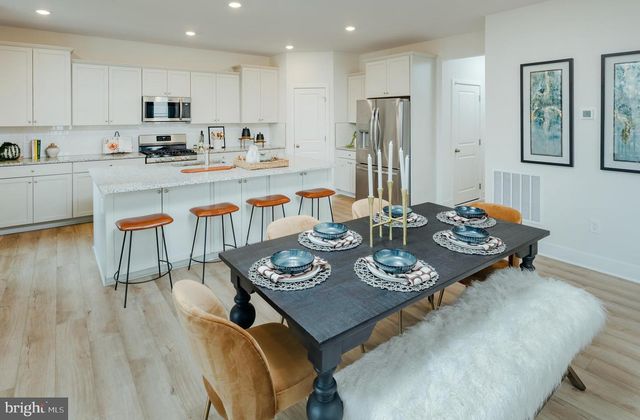 10755 BOREALIS LN, White Plains, MD 20695