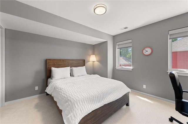 2445 Tracy Avenue, Kansas City, MO 64108