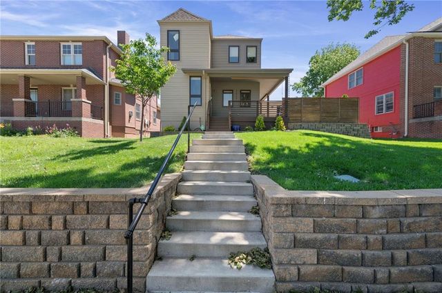 2445 Tracy Avenue, Kansas City, MO 64108