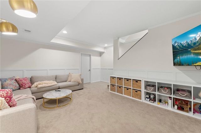 2445 Tracy Avenue, Kansas City, MO 64108