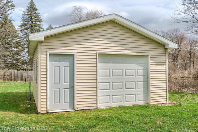 9370 Vienna Road, Forest Township, MI 48463