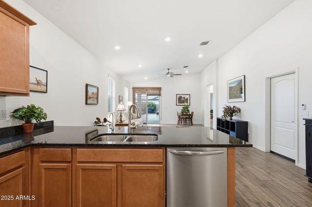 7648 S THIMBLE PEAK --, Gold Canyon, AZ 85118