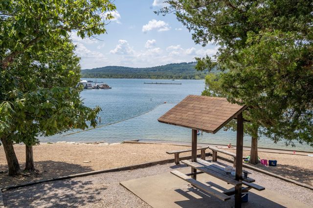 550 Notch Lane 8, Branson West, MO 65737