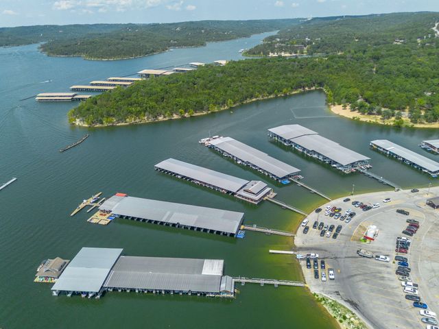 550 Notch Lane 8, Branson West, MO 65737