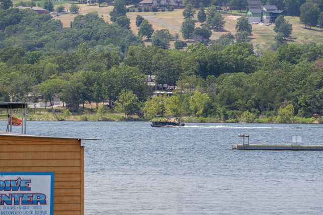 550 Notch Lane 8, Branson West, MO 65737