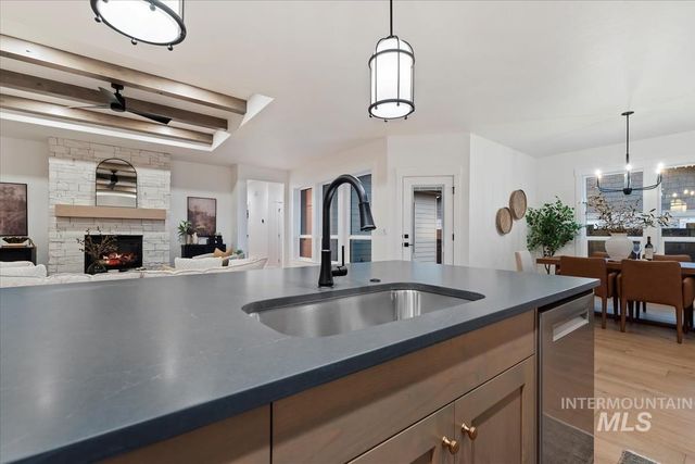 6336 N Barholm Ln, Eagle, ID 83616