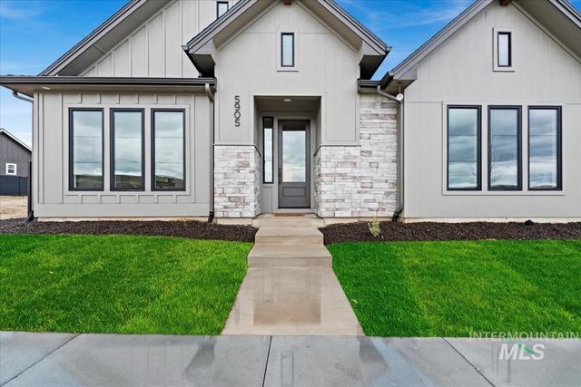 6336 N Barholm Ln, Eagle, ID 83616