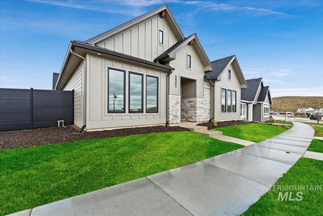6336 N Barholm Ln, Eagle, ID 83616