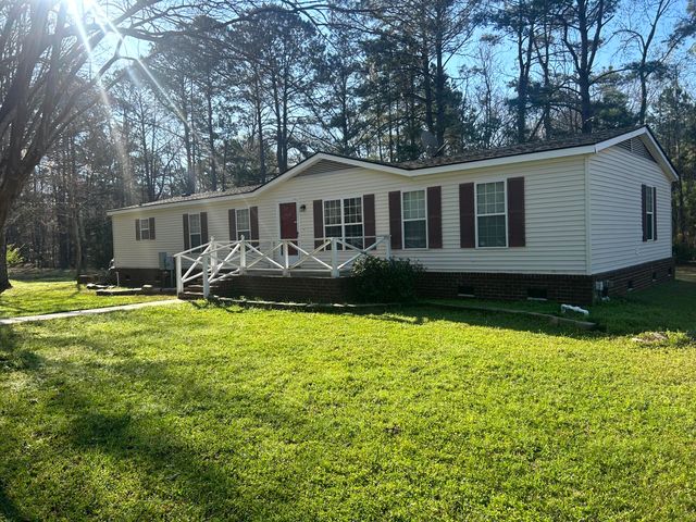 5933 Dixie Plantation Road, Hollywood, SC 29449