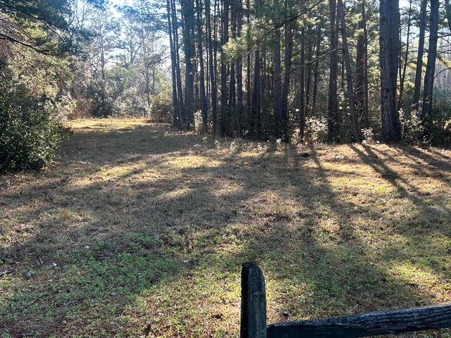 5933 Dixie Plantation Road, Hollywood, SC 29449