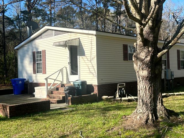 5933 Dixie Plantation Road, Hollywood, SC 29449