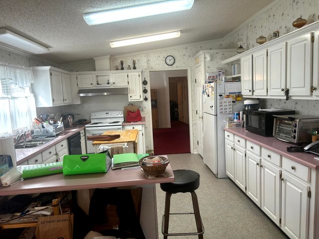 5933 Dixie Plantation Road, Hollywood, SC 29449