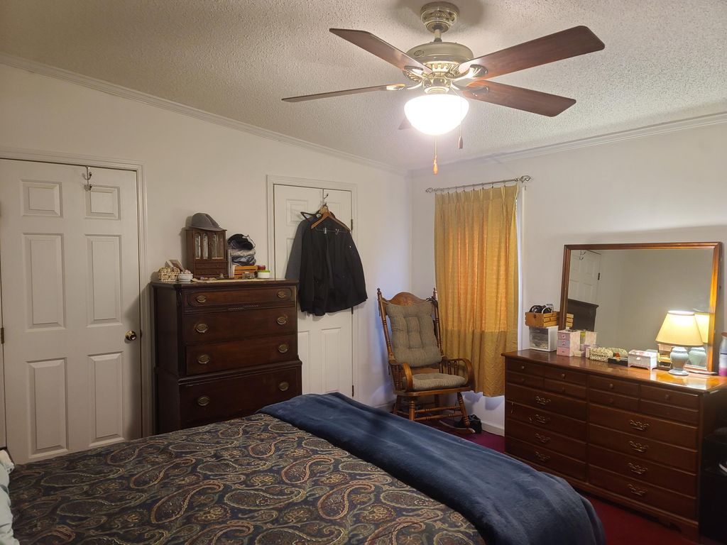 Image 18 of property listing at 5933 Dixie Plantation Road, Hollywood, SC 29449