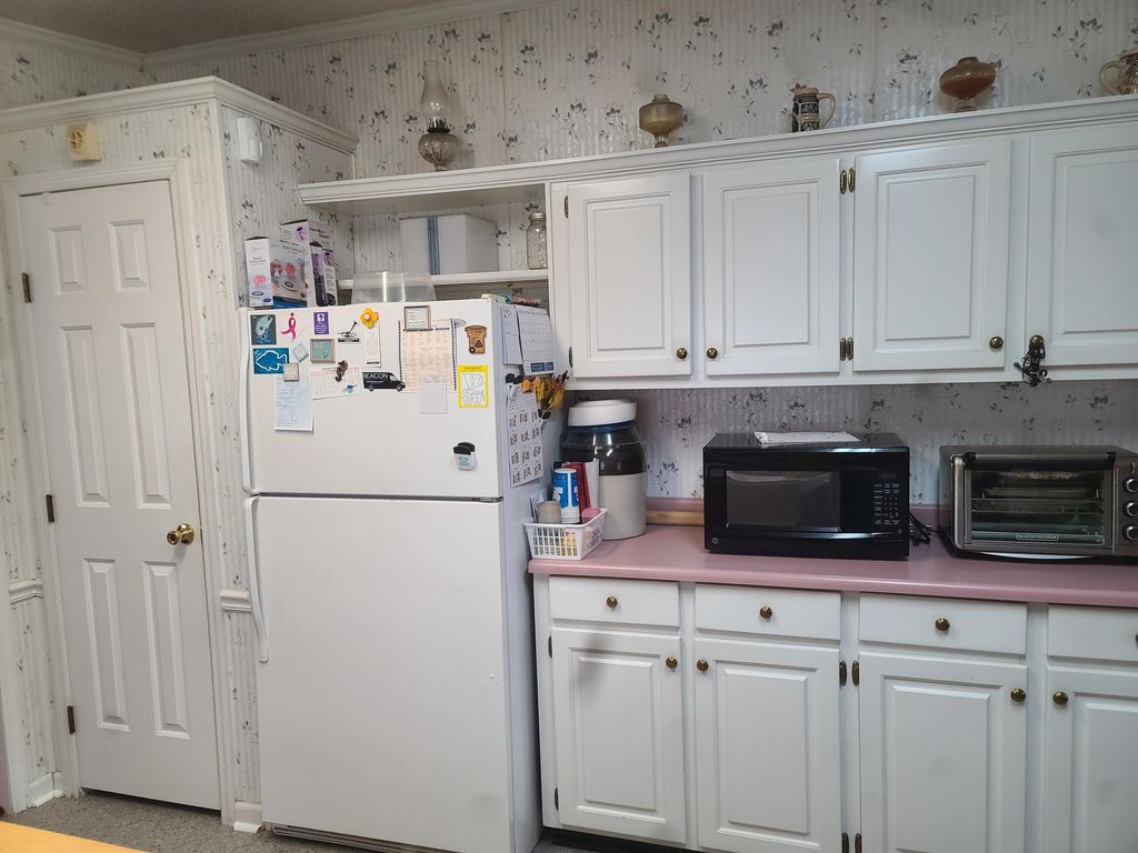 Image 2 of property listing at 5933 Dixie Plantation Road, Hollywood, SC 29449