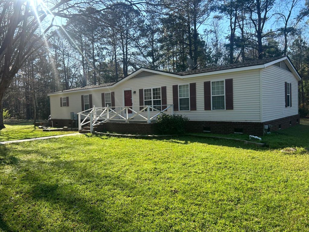 Image 21 of property listing at 5933 Dixie Plantation Road, Hollywood, SC 29449