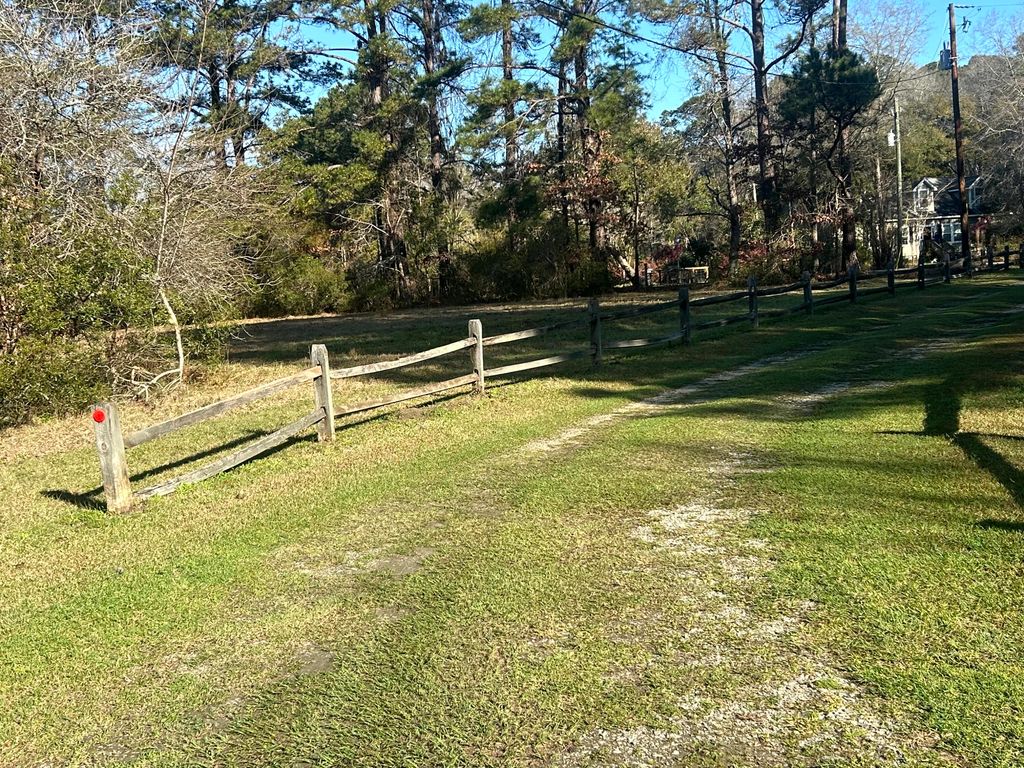 Image 23 of property listing at 5933 Dixie Plantation Road, Hollywood, SC 29449