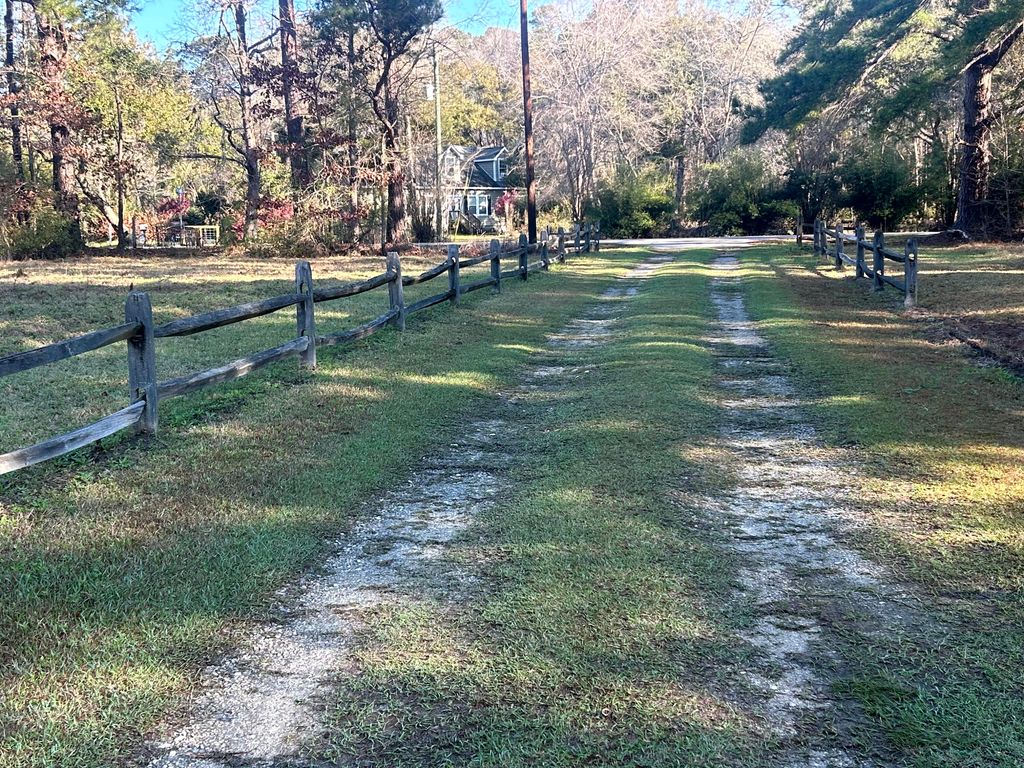 Image 24 of property listing at 5933 Dixie Plantation Road, Hollywood, SC 29449