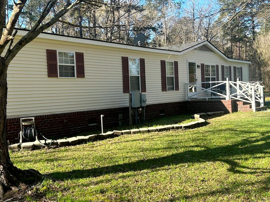 Image 32 of property listing at 5933 Dixie Plantation Road, Hollywood, SC 29449