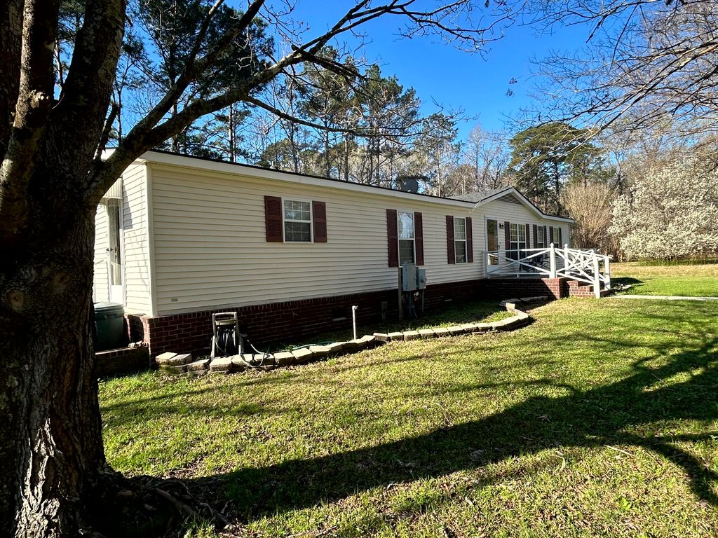 Image 35 of property listing at 5933 Dixie Plantation Road, Hollywood, SC 29449