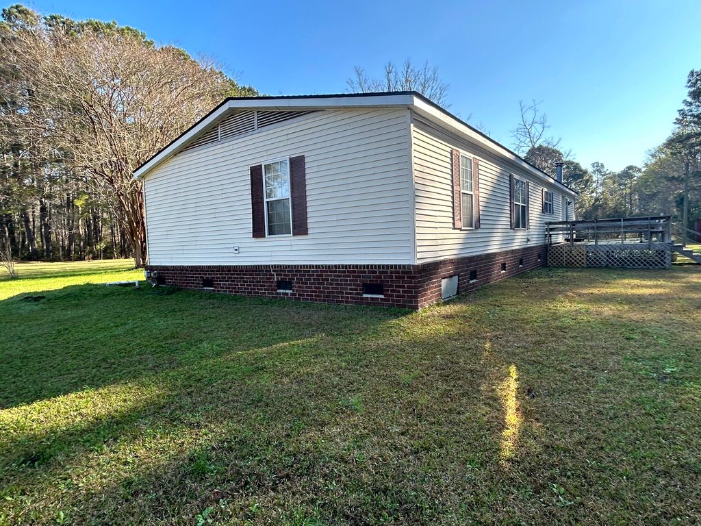 Image 41 of property listing at 5933 Dixie Plantation Road, Hollywood, SC 29449