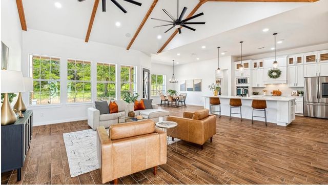 2902 Davis Road, Granbury, TX 76049