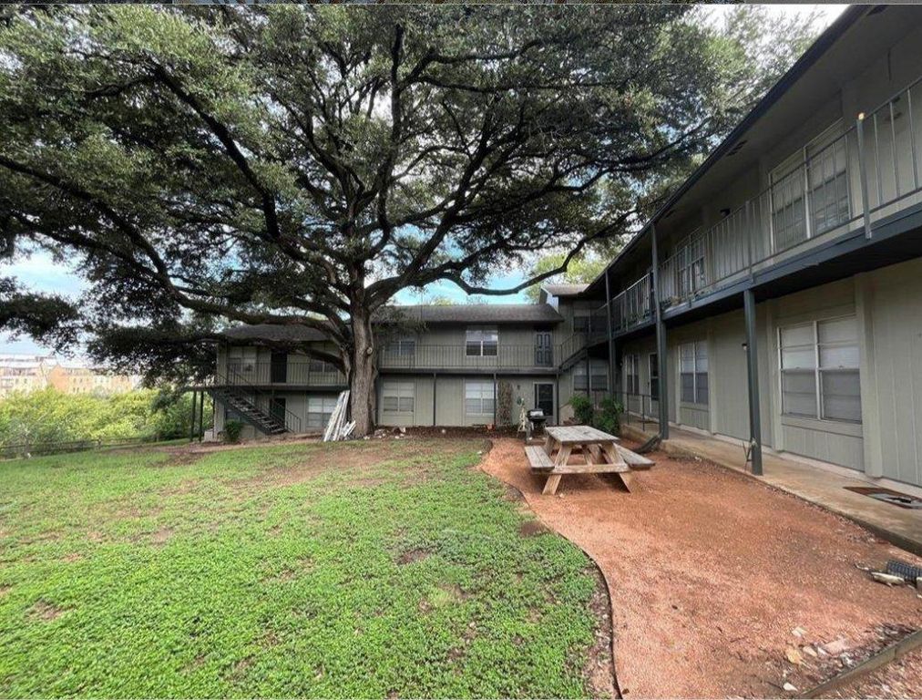 509 Cedar DR 102, Georgetown, TX 78628