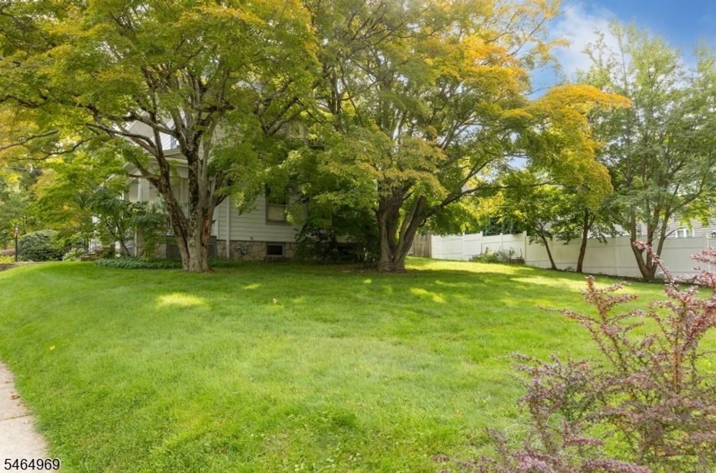 1 Olcott Ave 1, Bernardsville Boro, NJ 07924 — photo 3