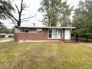 2241 Empress Drive, St Louis, MO 63136