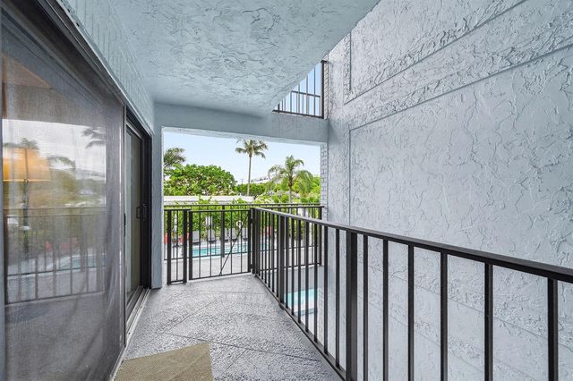 1975 SE 3rd Street 203, Deerfield Beach, FL 33441