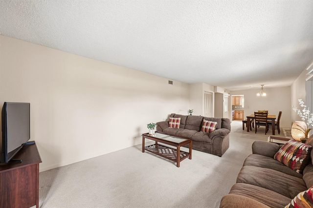 1975 SE 3rd Street 203, Deerfield Beach, FL 33441