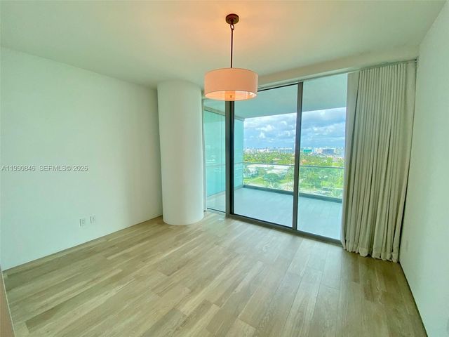 10203 Collins Ave 905, Bal Harbour, FL 33154