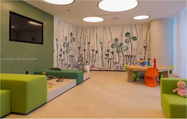 10203 Collins Ave 905, Bal Harbour, FL 33154