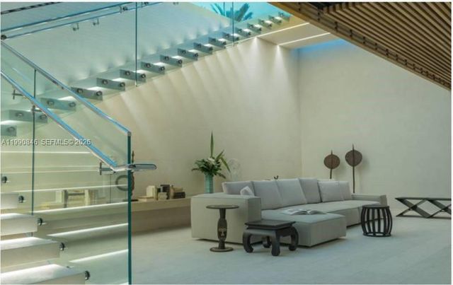 10203 Collins Ave 905, Bal Harbour, FL 33154