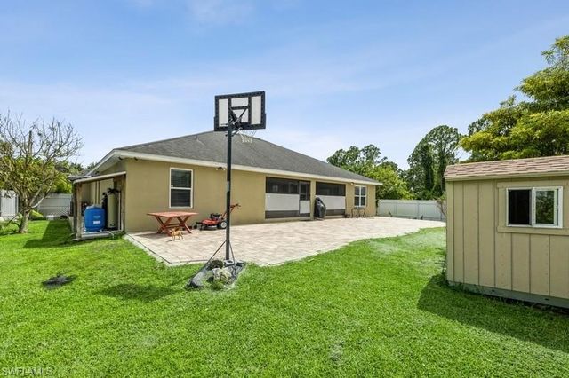 3106 4th ST SW, Lehigh Acres, FL 33976