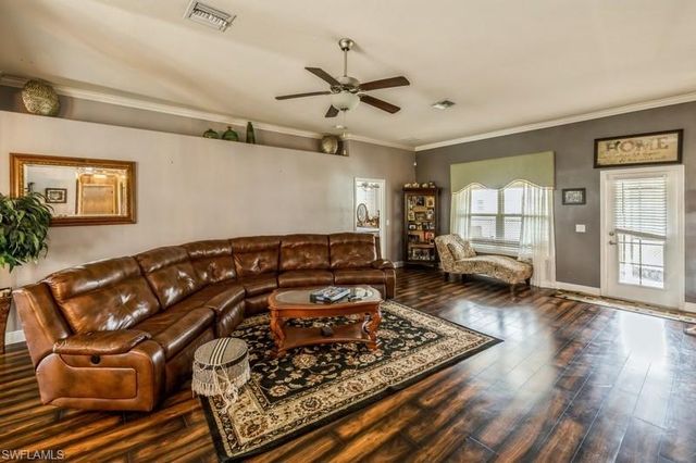 3106 4th ST SW, Lehigh Acres, FL 33976